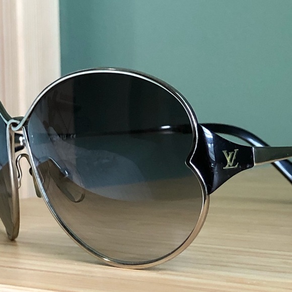 COPY - Louis Vuitton daisy sunglasses - Picture 2 of 11